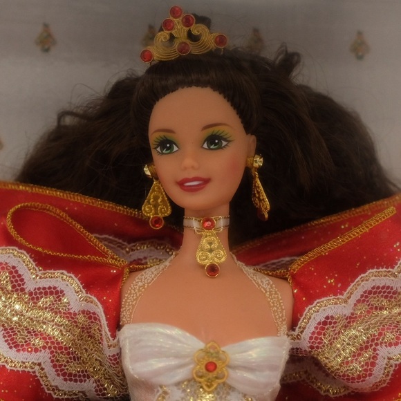 BARBIE HAPPY HOLIDAYS 1997 Special Edition 10th Anniversary 5th in Series Rare - Picture 2 of 16